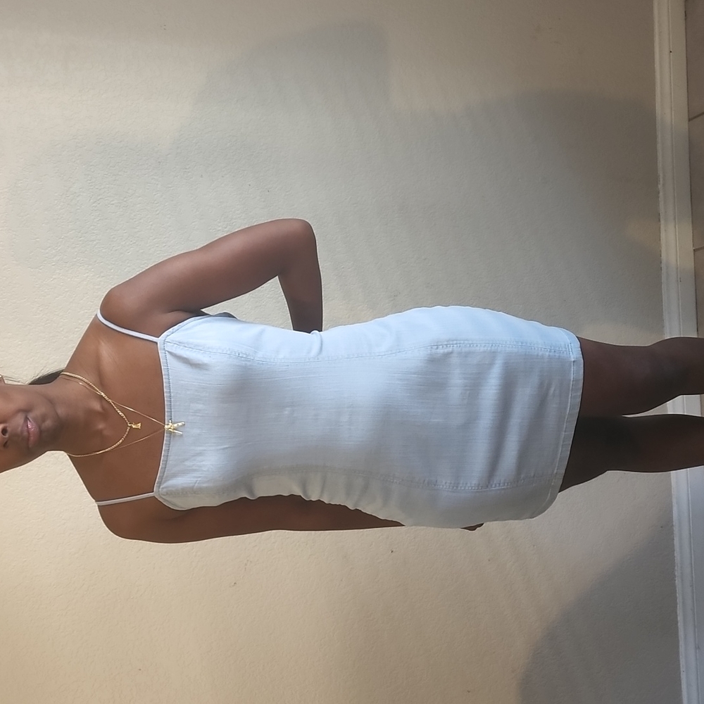 Dress - Picture 7 of 9